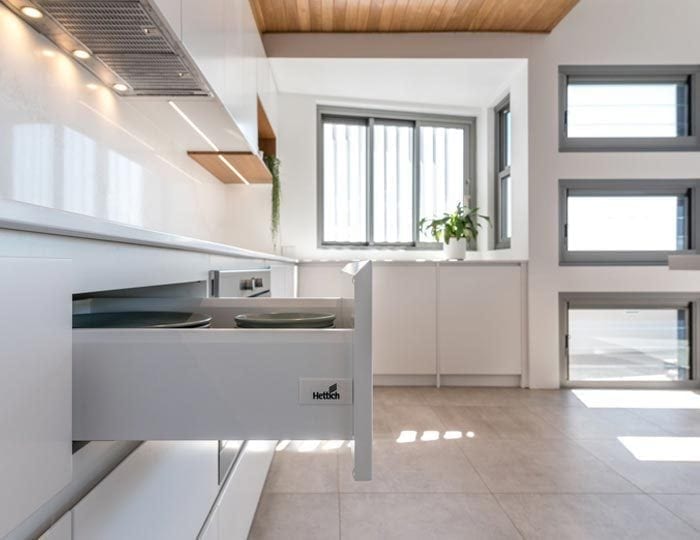kitchen-renovation-drawers